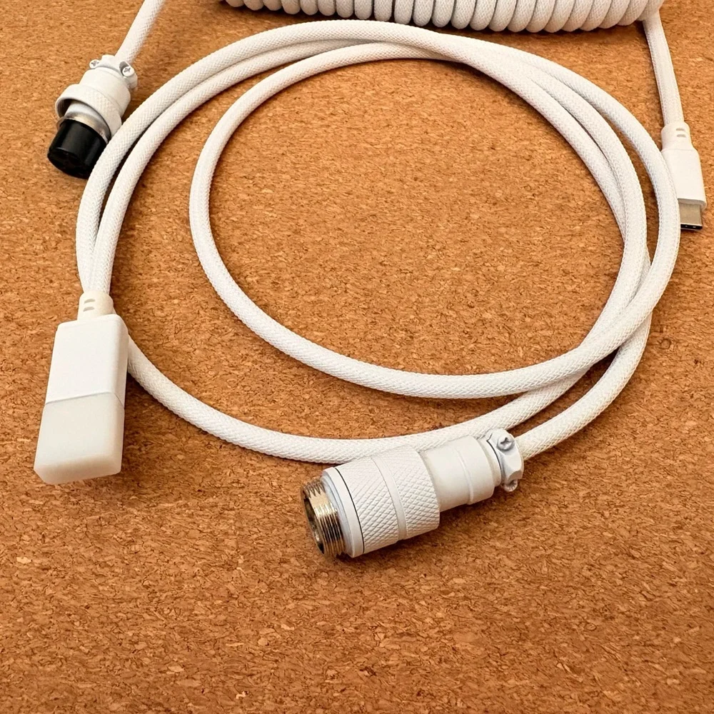 CableMod Pro Coiled Keyboard Cable (Glacier White, USB A to USB Type C, 150cm)